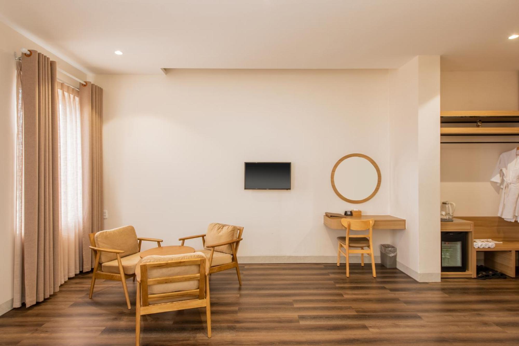 Thanh Mai Hotel Буон Ма Туот Екстериор снимка